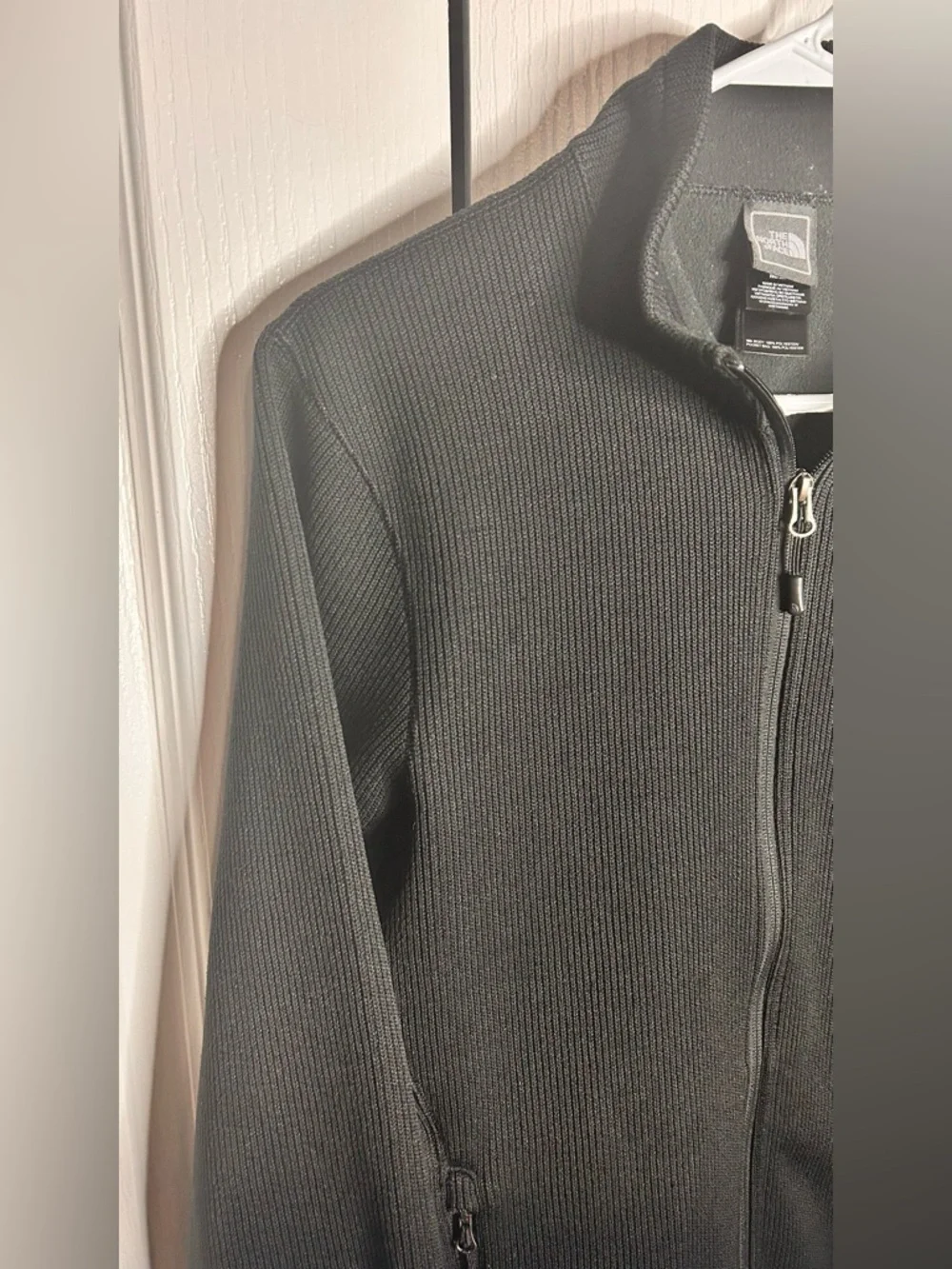 North Face Jacket Mens Medium Black Fleece Full Zip Outdoor Knit Thermoball F16‎